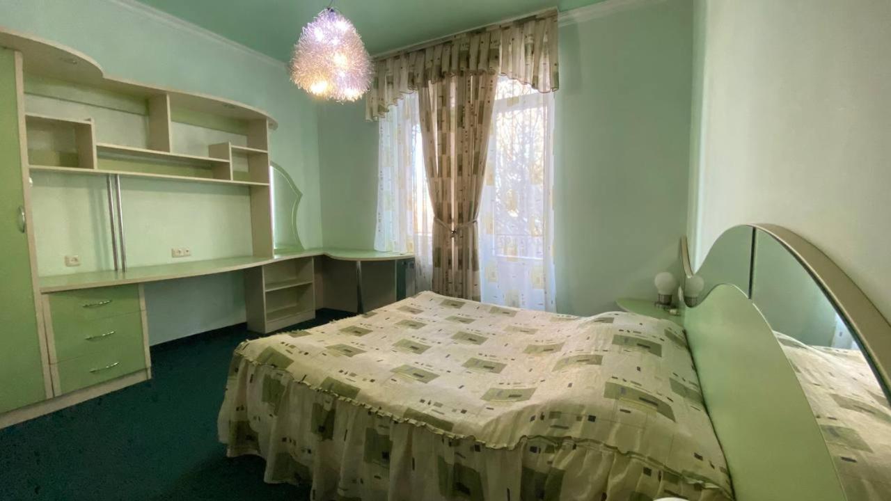 Hotel Дом Писателей Цахкадзора Zewnętrze zdjęcie